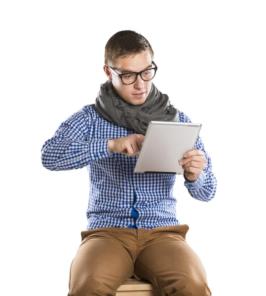 Tabletli genç adam.
