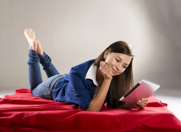 Girl with tablet — Stock Photo, Image