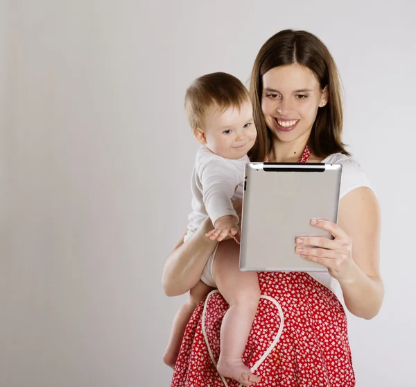 Mãe e bebê — Fotografia de Stock