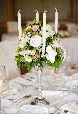 Düğün masa dekorasyonu