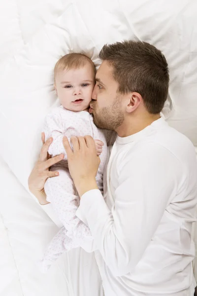 Pappa och baby — Stockfoto