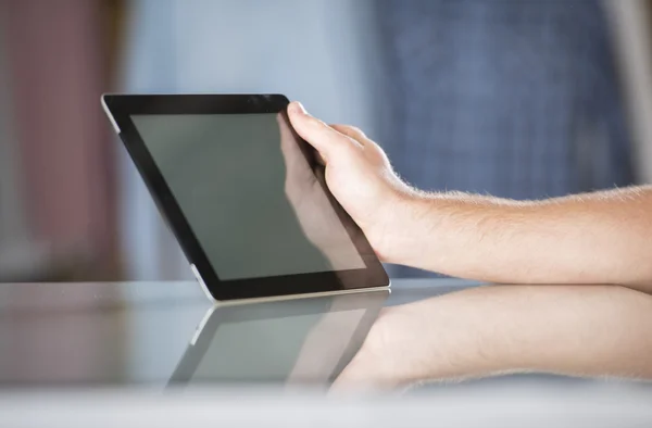 Man with tablet — Stock Photo, Image