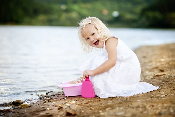 Menina bonito — Fotografia de Stock