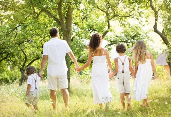 Família feliz — Fotografia de Stock