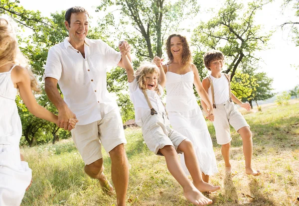 Família feliz — Fotografia de Stock