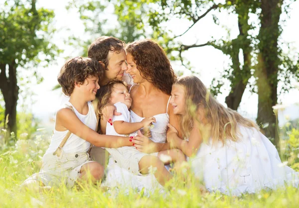 Happy family — Stock Photo, Image