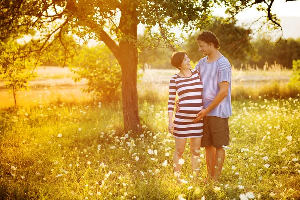 Coppia incinta — Foto Stock