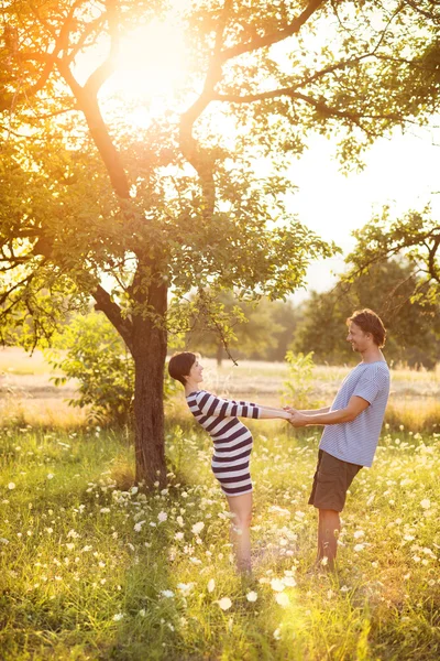 Pregnant couple — Stock Photo, Image