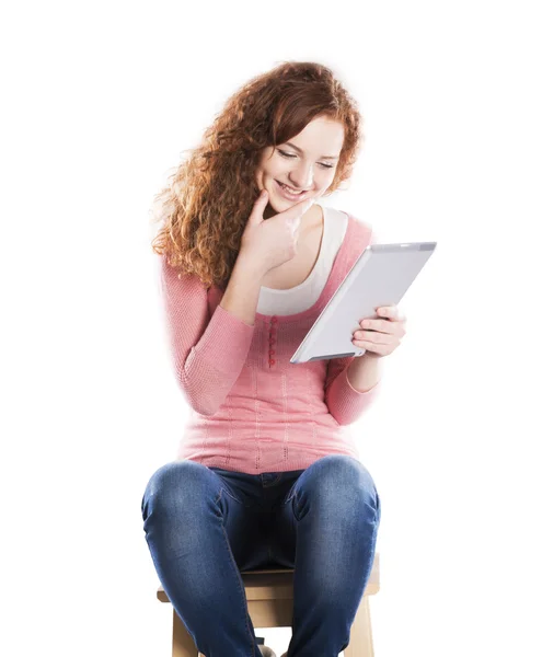 Frau mit PC-Tablet — Stockfoto