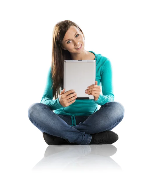 Mujer con tableta de PC — Foto de Stock