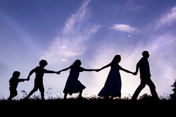 Family in nature — Stock Photo, Image