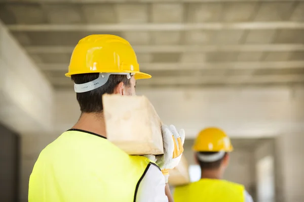 Trabajadores de la construcción — Foto de Stock