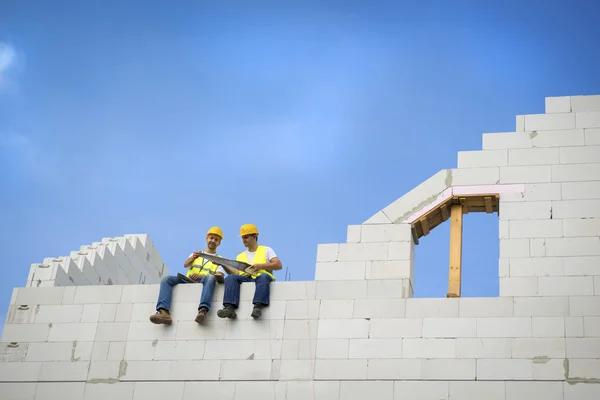 Trabajadores de la construcción — Foto de Stock