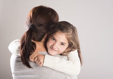 Kızı ve annesi.
