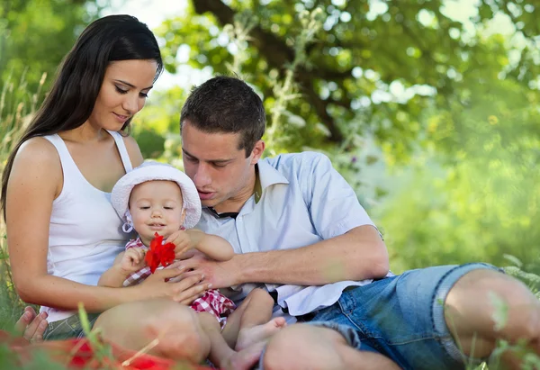 Lycklig familj — Stockfoto