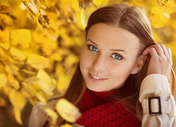 Autunno ragazza — Foto Stock