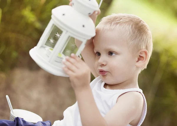 Schattige jongen — Stockfoto