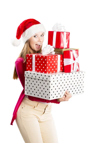 Schöne Weihnachtsfrau mit Geschenk — Stockfoto