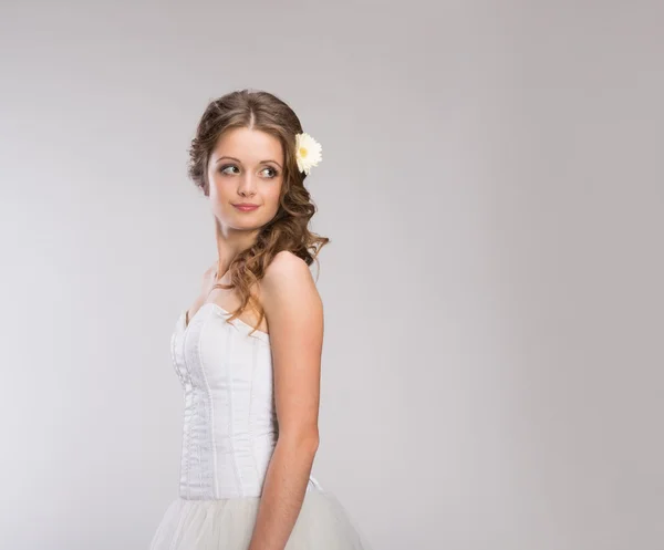 Beautiful Bride Posing — Stock Photo, Image