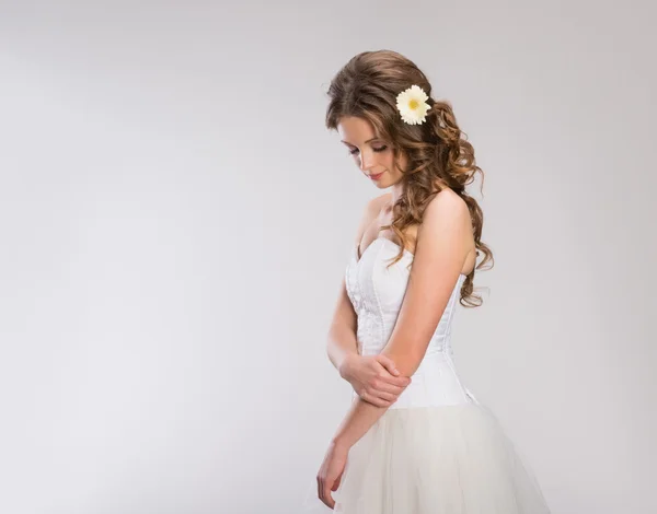 Beautiful Bride Posing — Stock Photo, Image