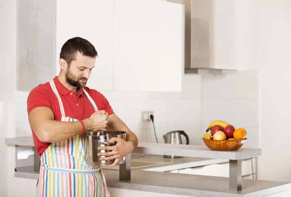 Man in kitchen — Stock Photo, Image