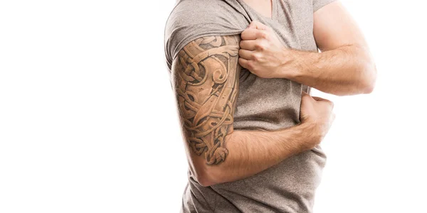 Hombre con tatuaje —  Fotos de Stock