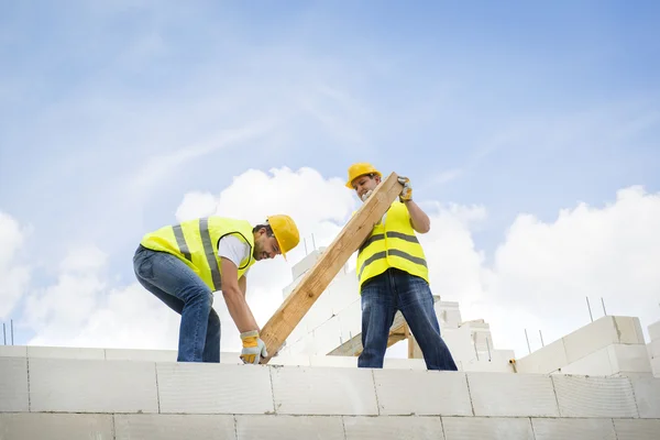 Husbyggnad — Stockfoto