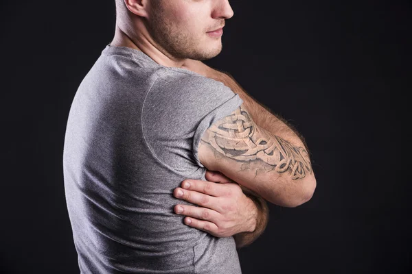 Man with tattoo — Stock Photo, Image