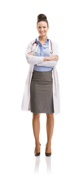 Mujer doctora con estetoscopio — Foto de Stock