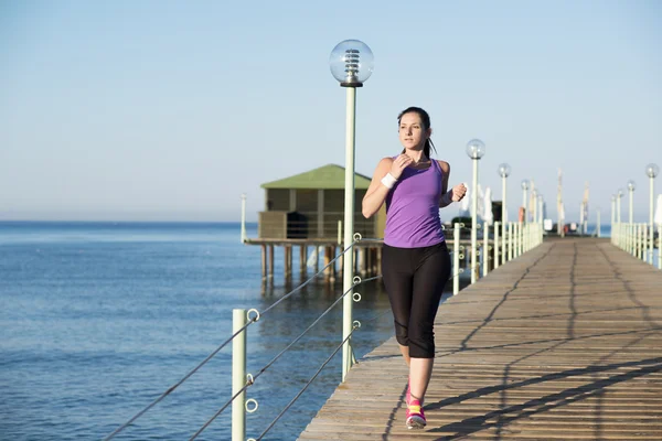 Mujer corriendo — Foto de Stock