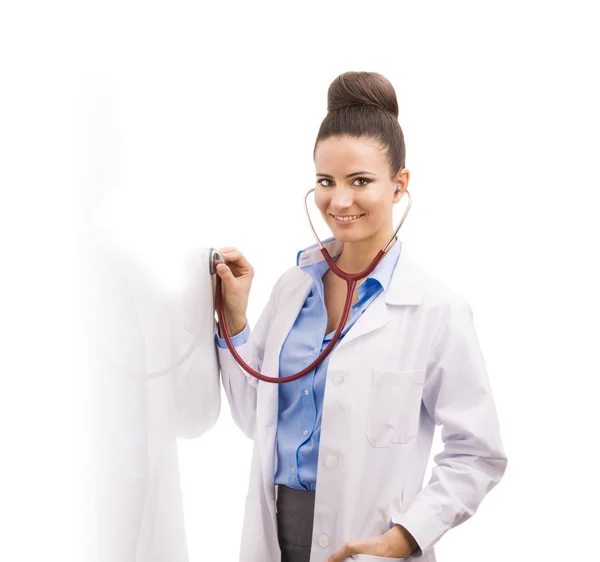 Mujer doctora con estetoscopio — Foto de Stock