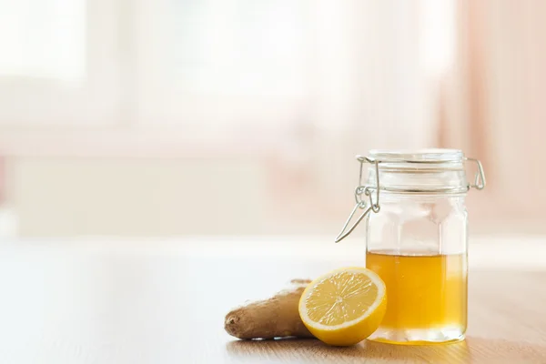 Detalj av honung och citron — Stockfoto