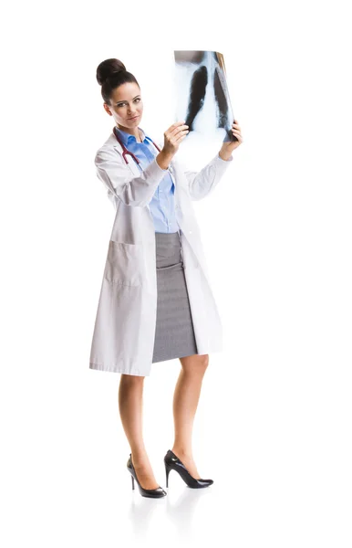 Doktor kvinne med stetoskop – stockfoto