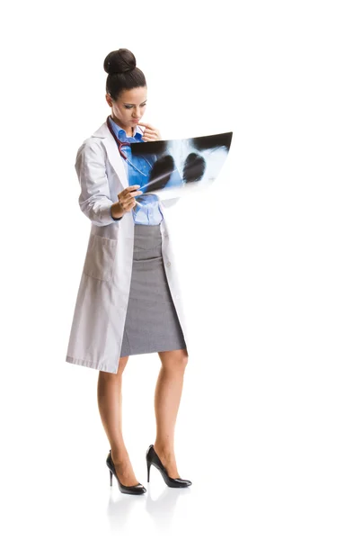 聴診器で医師の女性 — ストック写真