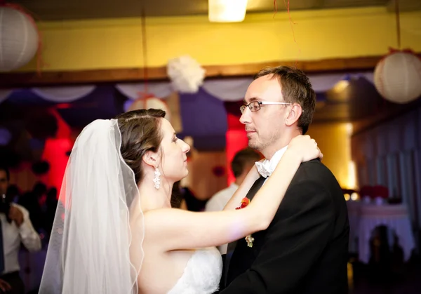 Bride and groom — Stock Photo, Image