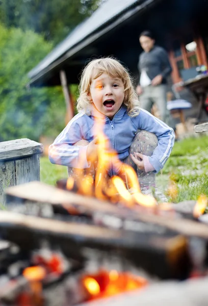 Schattig meisje — Stockfoto