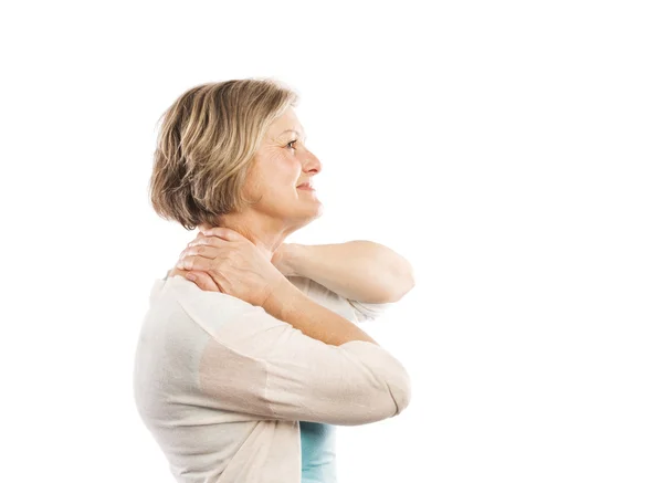 Vrouw die lijden aan nek — Stockfoto