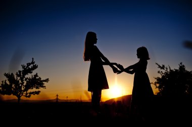 mutlu kız Silhouettes