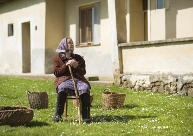 yaşlı kadın rahatlatıcı