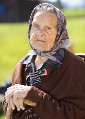 yaşlı kadın rahatlatıcı