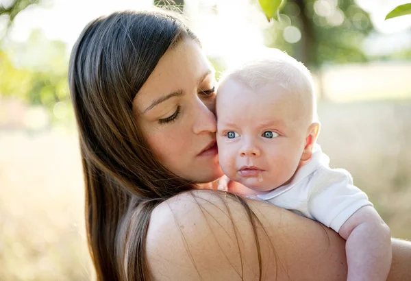 Madre e figlio — Foto Stock