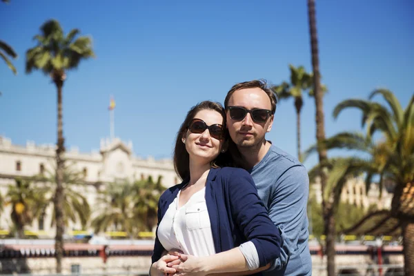 Casal de turistas na cidade — Fotografia de Stock