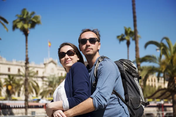 市内の観光客のカップル — ストック写真