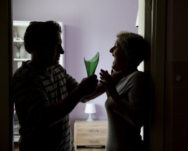 Olgun çift mücadele siluet