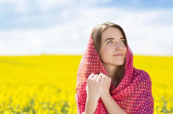 Ragazza godendo il tempo libero — Foto Stock