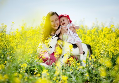 Anne ile kızı eğlenmek