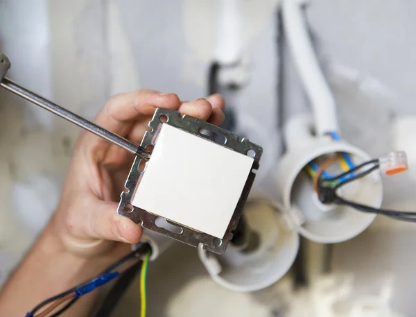 Installer de la lumière dans une nouvelle maison — Photo