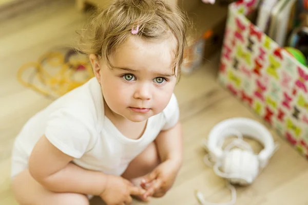 Menina bonito — Fotografia de Stock