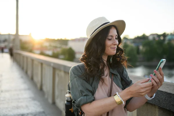 Young Beautiful Female Traveler Backpack Walking Bridge Taking Selfie Sunny — Stockfoto