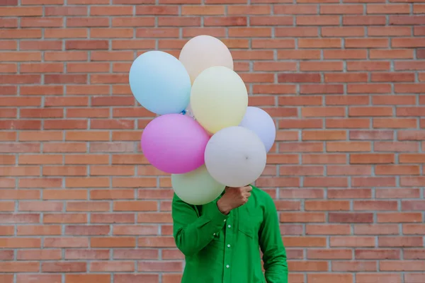 Fun Portrait Happy Energetic Mature Man Holding Balloons Street Hiding — Stockfoto